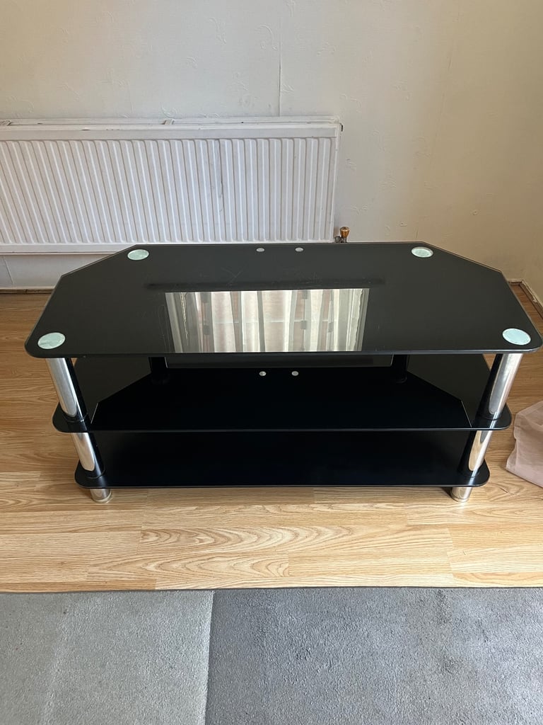 Tv table