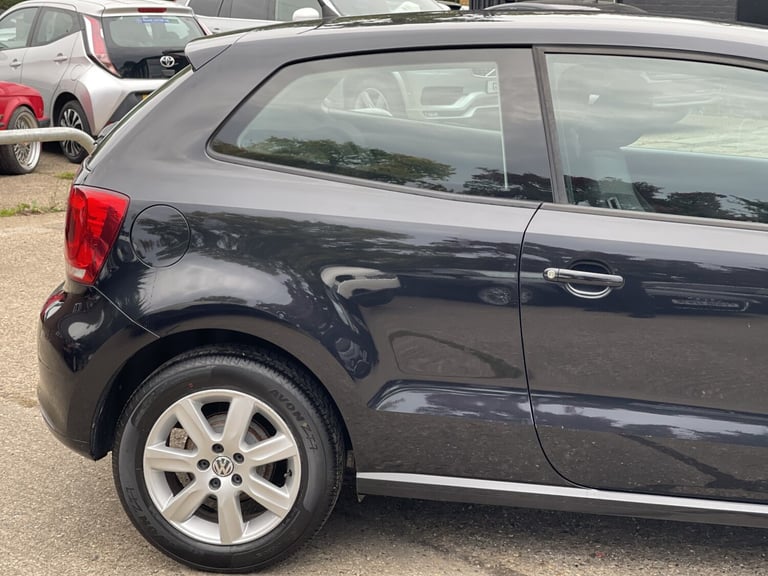 VOLKSWAGEN POLO 1.4 SE 2011