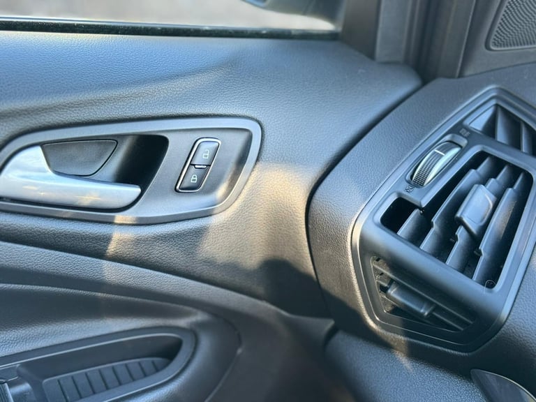 2016 Ford Kuga 2.0 TDCi EcoBlue Zetec Powershift AWD Euro 6 (s/s) 5dr HATCHBACK Diesel Automatic