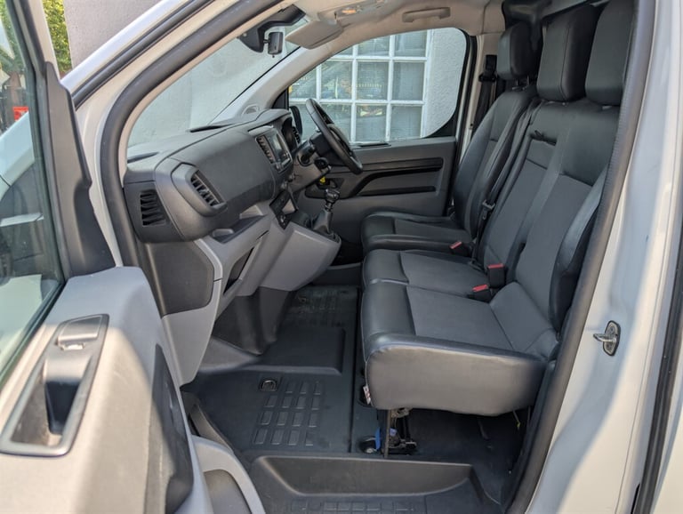 2020 Peugeot Expert 1400 2.0 BlueHDi 120 Professional Van PANEL VAN DIESEL Manual