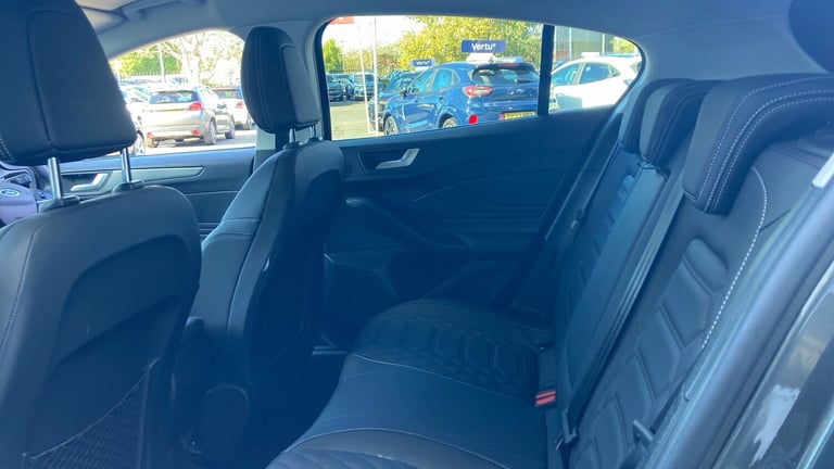 2022 Ford Focus 1.0 EcoBoost Titanium Vignale 5dr Petrol Hatchback Hatchback Petrol Manual