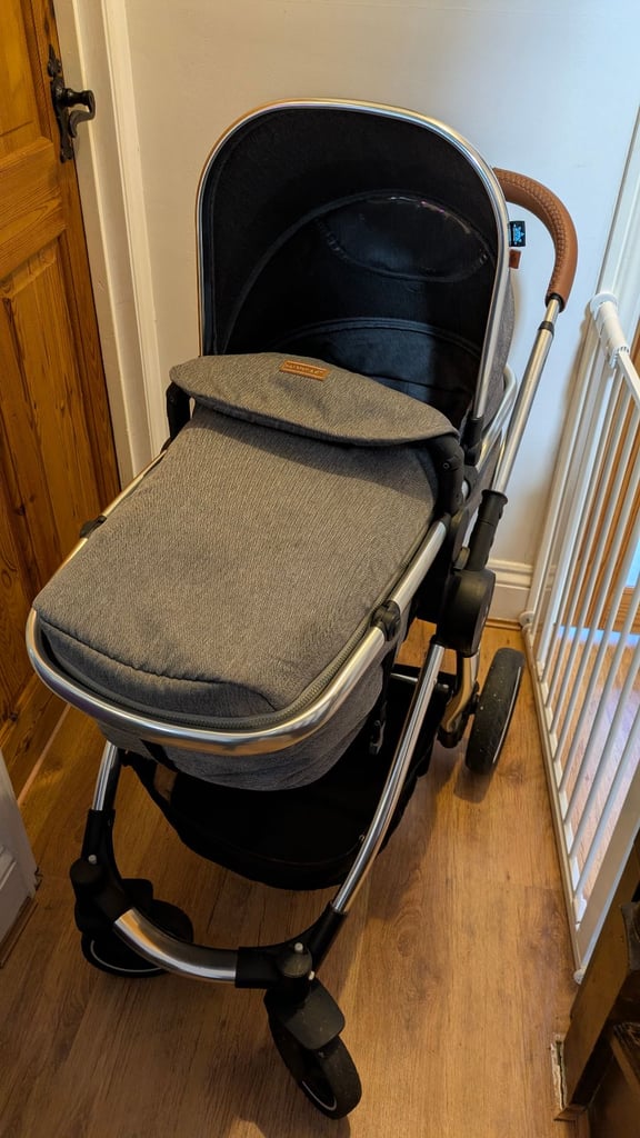 Babylo Panorama XT Pram and Car Seat