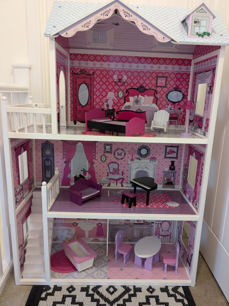 Dolls playhouse