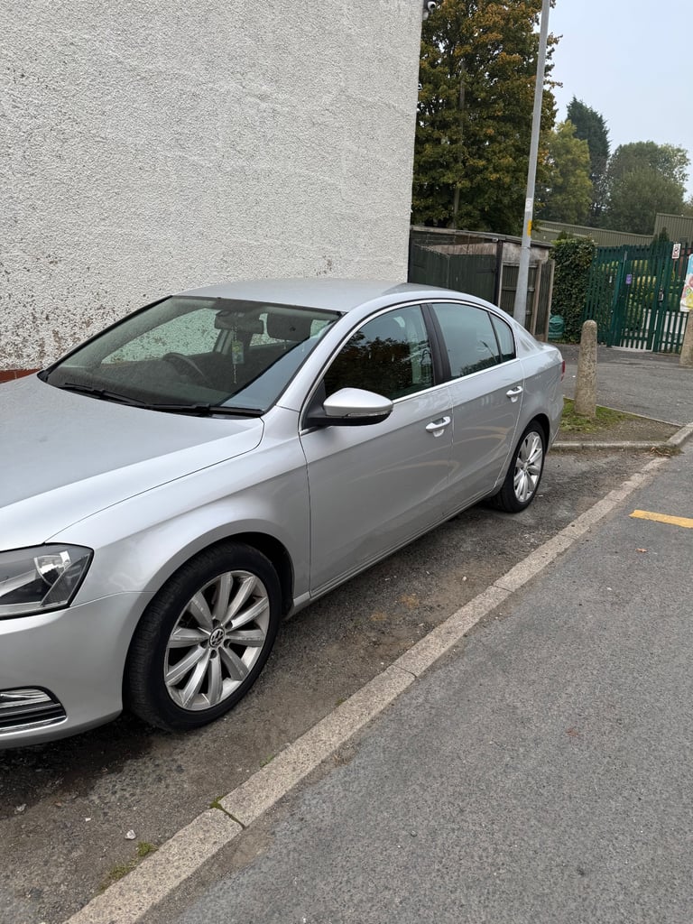Volkswagen, PASSAT, Saloon, 2011, Semi-Auto, 1968 (cc), 4 doors