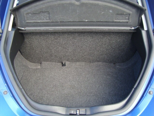 2006 Volkswagen Beetle 1.6 Luna 3dr HATCHBACK Petrol Manual