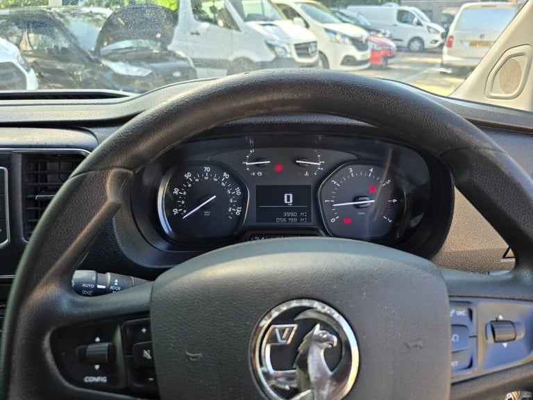 2019 Vauxhall Vivaro 2900 1.5d 100PS Dynamic LWB L2 Van **ONLY 56,000 MILES** PANEL VAN Diesel Ma...