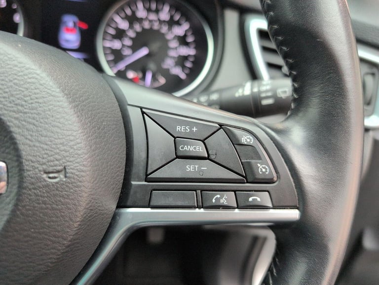 2017 Nissan Qashqai 1.2 DIG-T N-Connecta SUV 5dr Petrol XTRON Euro 6 (s/s) (115 ps) HILL START HA...