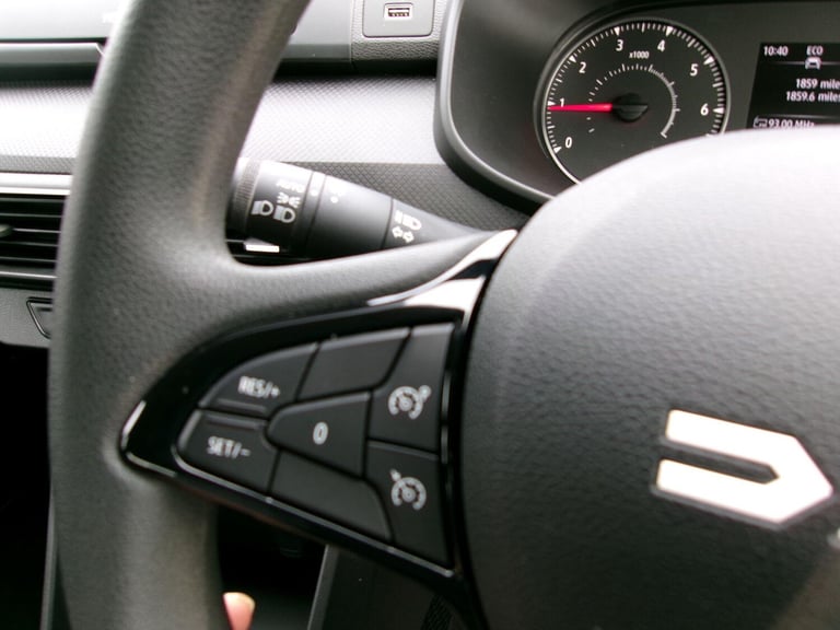 2023 Dacia Sandero 1.0 TCe Essential Euro 6 (s/s) 5dr HATCHBACK Petrol Manual