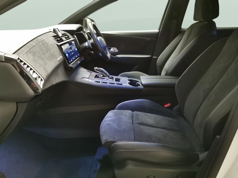 2022 DS Automobiles DS 7 Crossback 1.5 BlueHDi Performance Line + Crossback 5dr Diesel EAT8 Euro ...