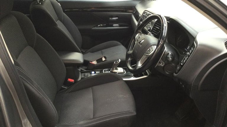 2020 Mitsubishi Outlander 2.4h TwinMotor 13.8kWh Verve CVT 4WD Euro 6 (s/s) 5dr ESTATE Petrol/Ele...