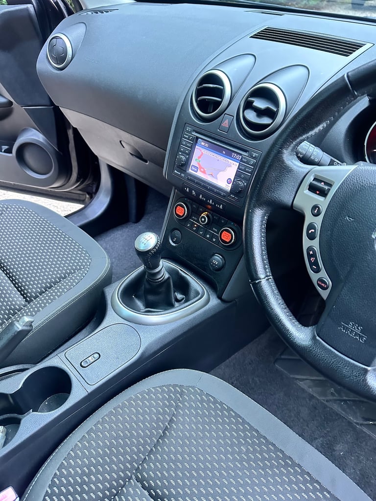 2010 Nissan Qashqai 1.5 dCi N-Tec 5dr HATCHBACK Diesel Manual
