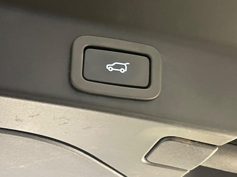 2020 Jaguar F-Pace 2.0 D180 Chequered Flag Auto AWD Euro 6 (s/s) 5dr ESTATE Diesel Automatic