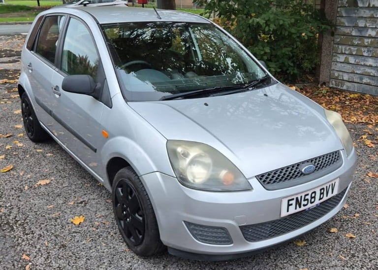 image for MOT - 16th of October 2026. 3 Owners. Ford Fiesta Style Climate - 2008/58 - 1.25 Petrol Manual 5 dr