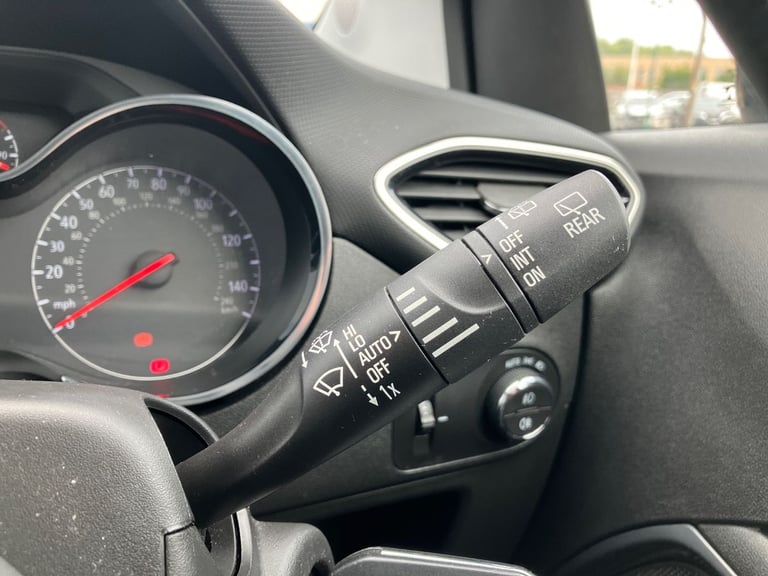 2022 Vauxhall Crossland 1.2 Turbo Elite Edition 5dr Hatchback PETROL Manual