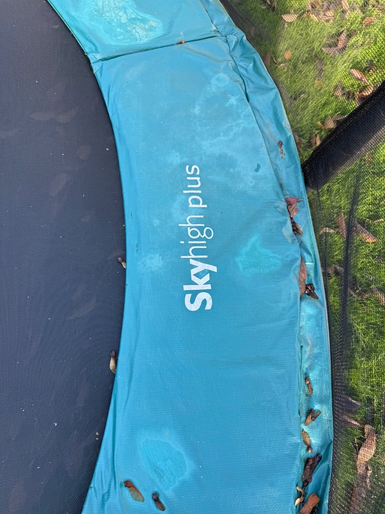 Genuine Skyhigh Trampoline 10ft