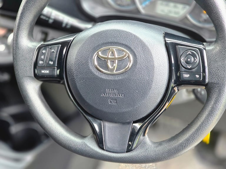 2023 Toyota Yaris 1.5 VVT-h Icon E-CVT Euro 6 (s/s) 5dr Petrol/Electric Hybrid Automatic