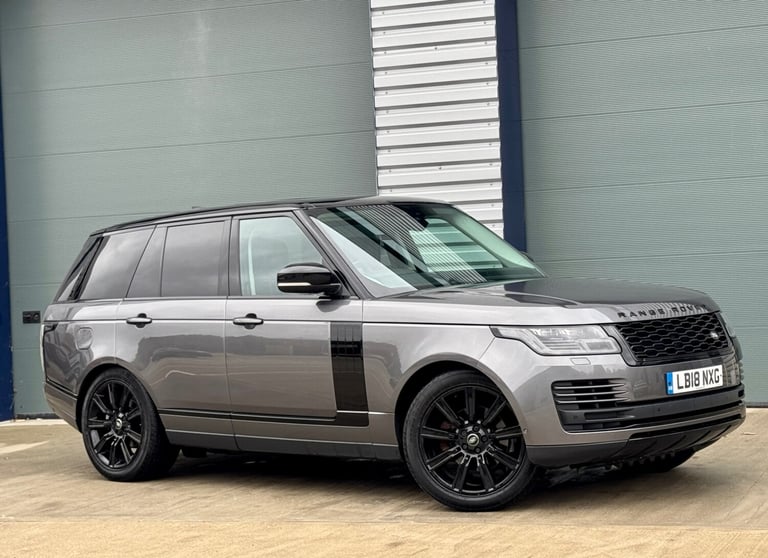 image for LAND ROVER RANGE ROVER VOGUE SE 3.0 SDV6 DIESEL 4X4 2018 [18] GREY