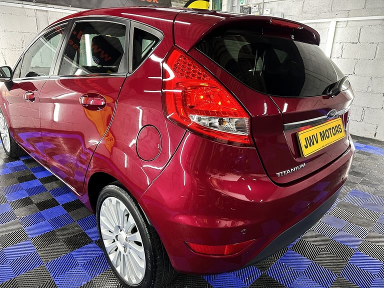 2011 Ford Fiesta 1.6 Titanium Hatchback 5dr Petrol Manual (134 g/km  118 bhp)