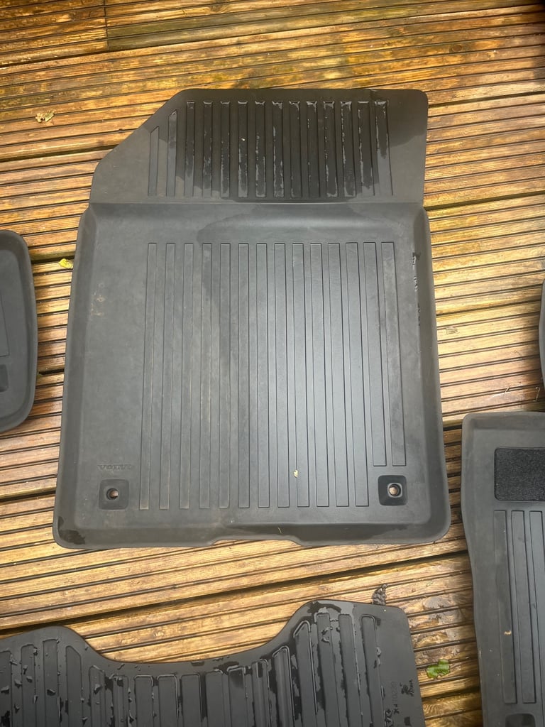 Volvo car mats 