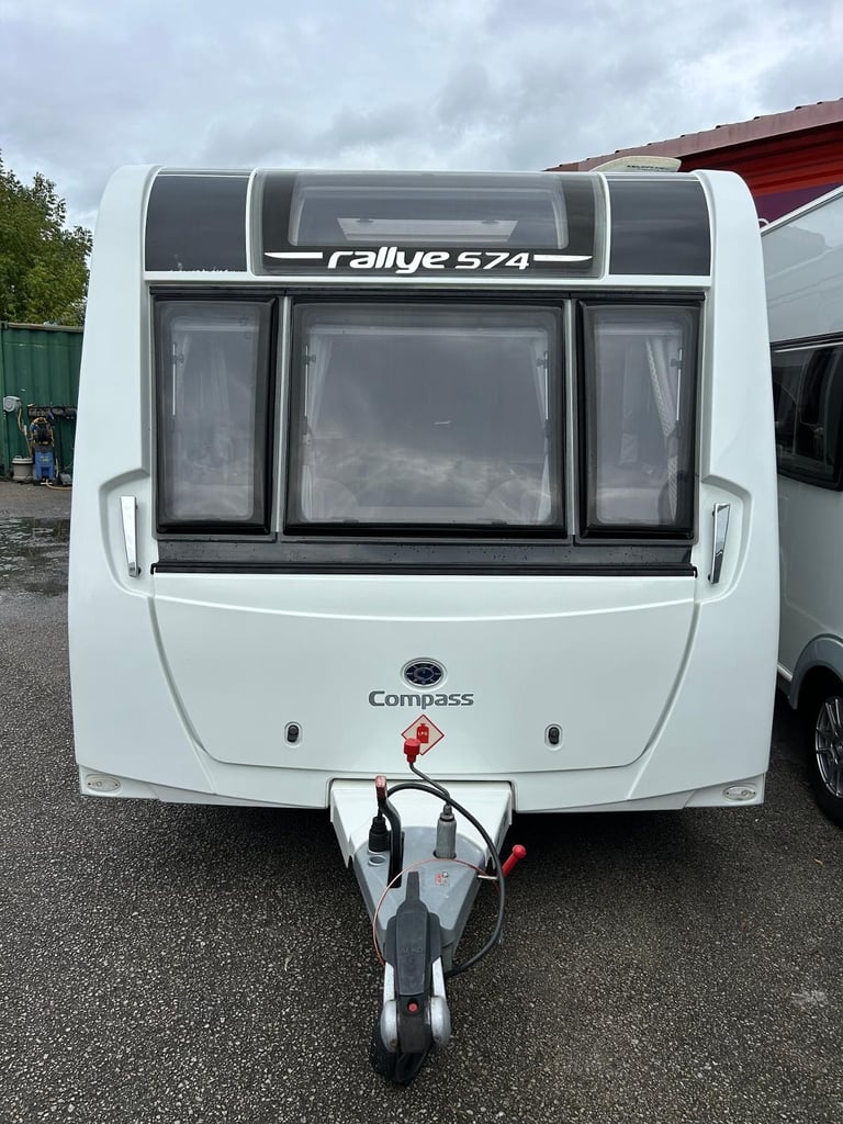 Compass Rallye 574 4 berth 2016 mover ***FIXED SINGLE BEDS***