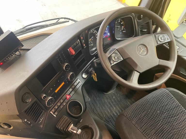 DAF LF 220, *EURO 6*, 4X2 18 TONNE SKIP LOADER - 2015 - HV65 HXM