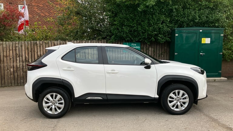 2023 Toyota Yaris Cross 1.5 Hybrid Icon 5dr CVT Hybrid Estate Estate Hybrid Automatic