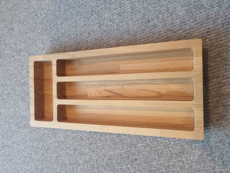 Woode cutlery tray 