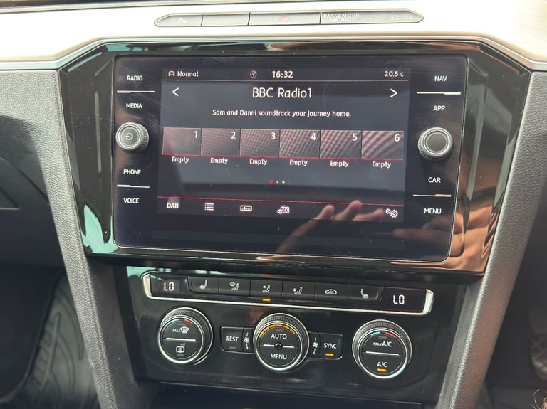 2018 Volkswagen Passat GT - New Years MOT - Full Service History - 2 Keys - ULEZ Compliant