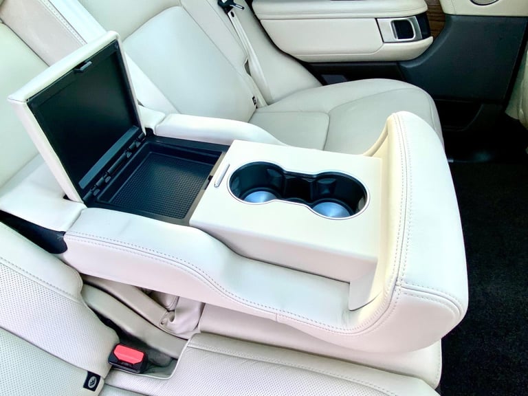 2019 Land Rover Range Rover 3.0 P400 MHEV Vogue SE Auto 4WD Euro 6 (s/s) 5dr ESTATE Petrol Automatic