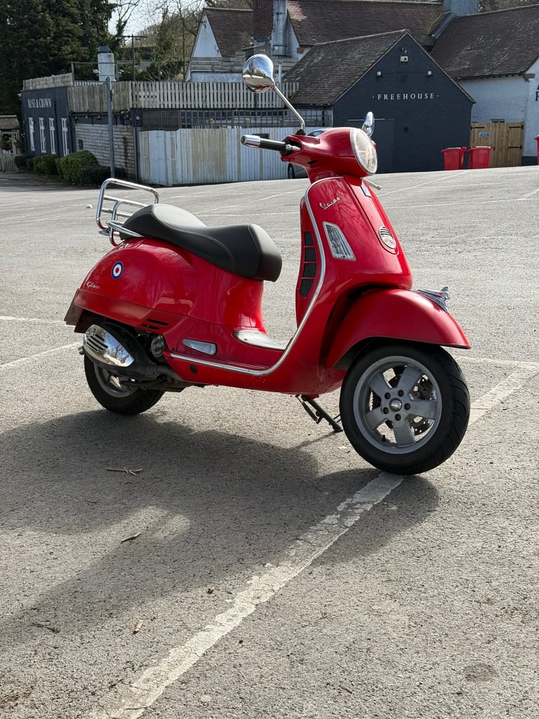 image for Vespa gts 125
