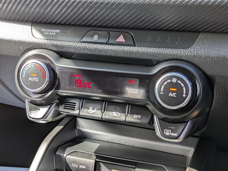 2024 Kia Stonic 1.0 T-GDi MHEV GT-Line S SUV 5dr Petrol Hybrid DCT Euro 6 (s/s) (118 bhp) HATCHBA...