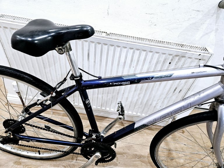 Raleigh pioneer metro hybrid bike in good condition All fully working 