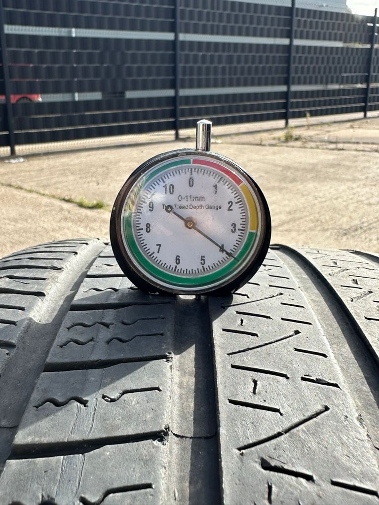 21" GENUINE RANGE ROVER VELAR ALLOY WHEELS & TYRES 5x108