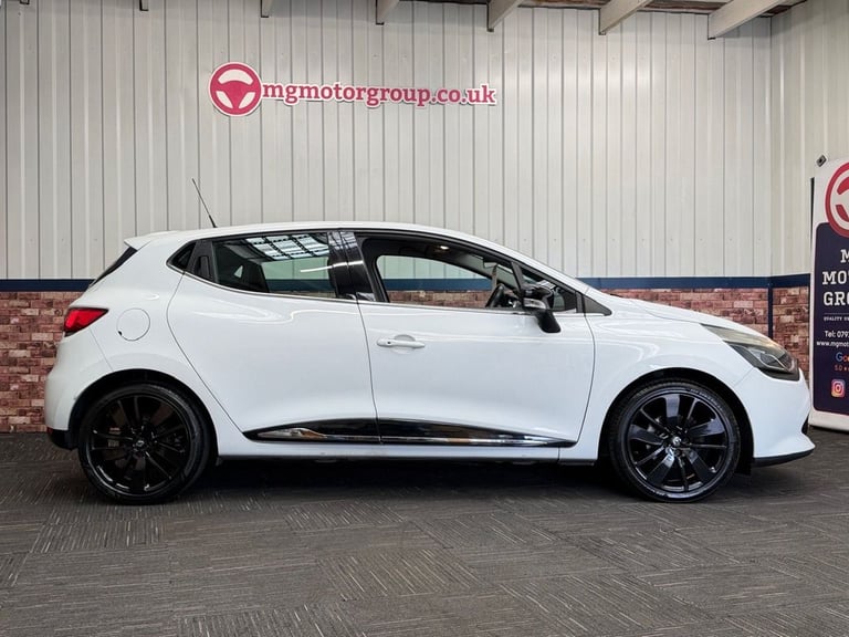 2015 Renault Clio 1.5 dCi Dynamique S Nav Hatchback 5dr Diesel Manual Euro 6 (s/s) (90 ps) Hatchb...