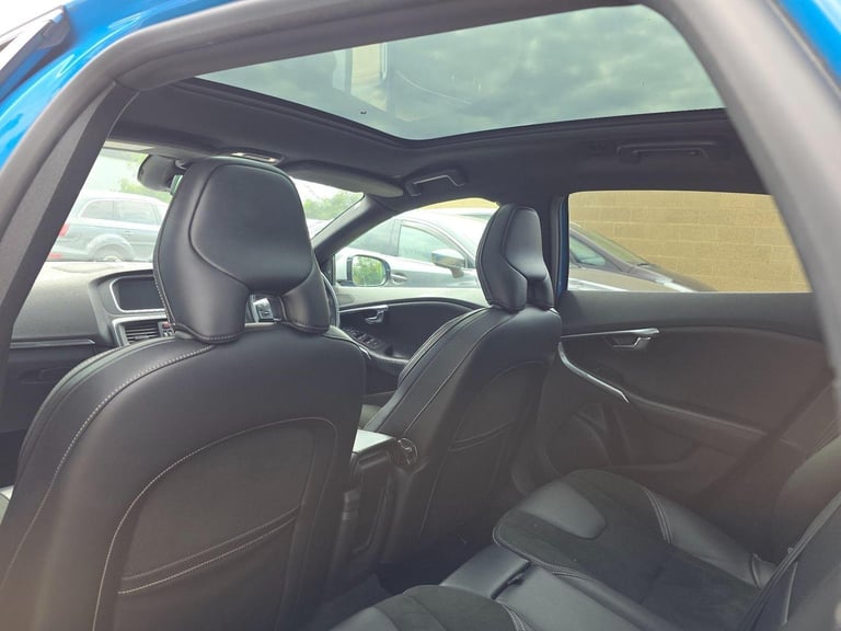 VOLVO V40 1.6 T3 R-Design Nav Euro 5 (s/s) 5dr 2014