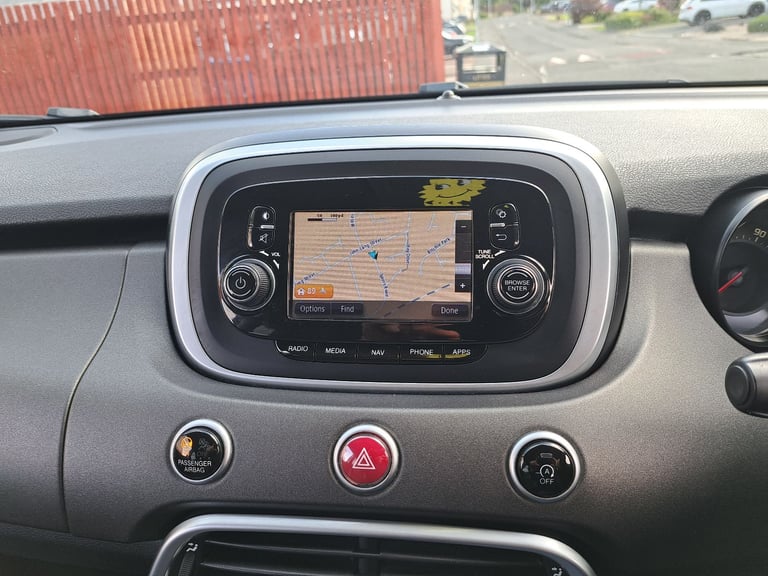 GORGEOUS FIAT 500X DIESEL £20 ROAD TAX YEARS MOT ULEZ COMPLIANT HALF LEATHER SATNAV APPLE PLAY 75MPG