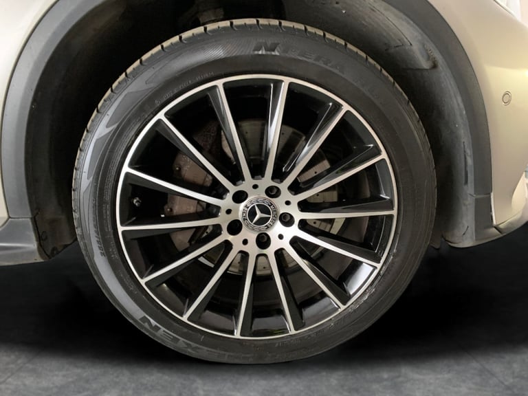 2019 Mercedes-Benz GLC 2.1 GLC250d AMG Line (Premium Plus) SUV 5dr Diesel G-Tronic+ 4MATIC Euro 6...