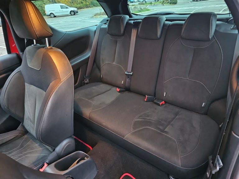 *New FACELIFT* Citroen DS3 1.6L hdi ULEZ Free Not Mini Cooper, vw beetle, POLO, ford fiesta