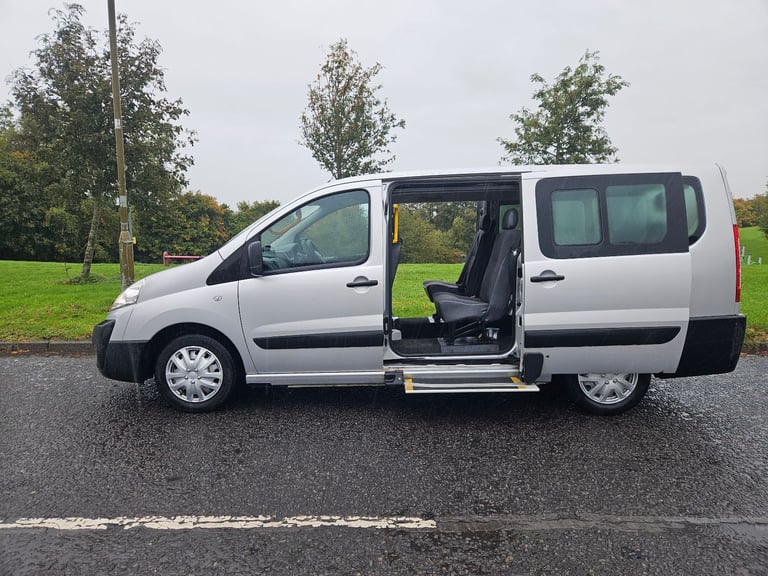 14/ reg citroen dispatch 2.0 hdi lwb 7seats plus wheelchairs minibus vivaro trafic vito custom