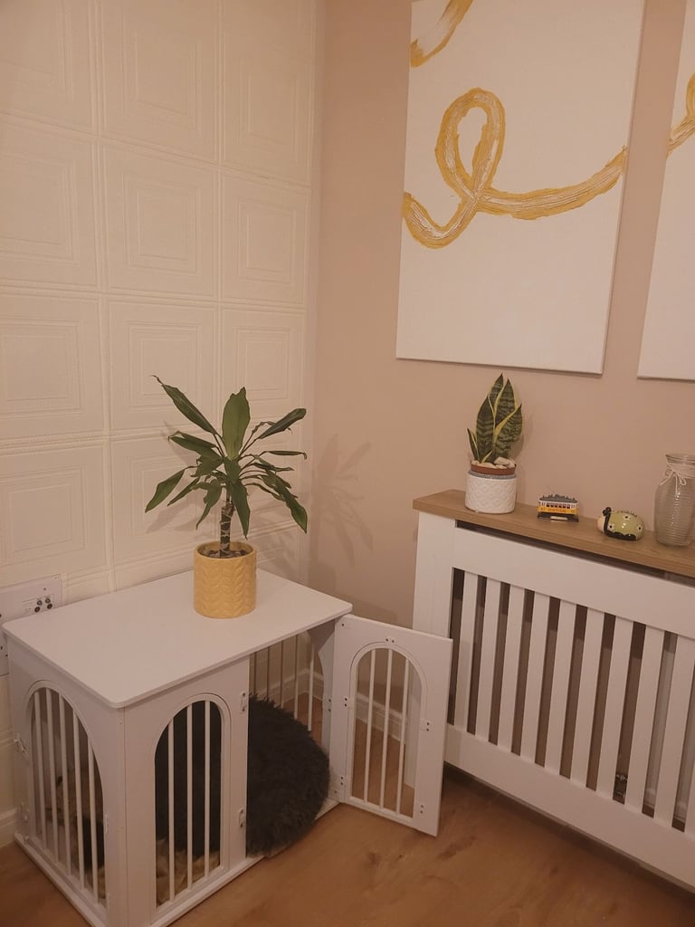 Dogs crate - bedside table style 