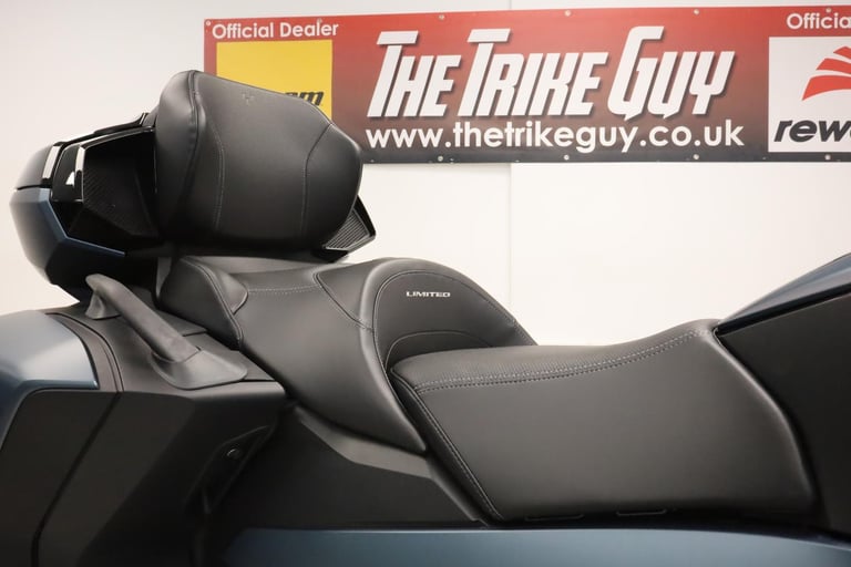 2025 Can-Am Spyder RT Limited Trike Mineral Blue Satin - IN STOCK NOW 