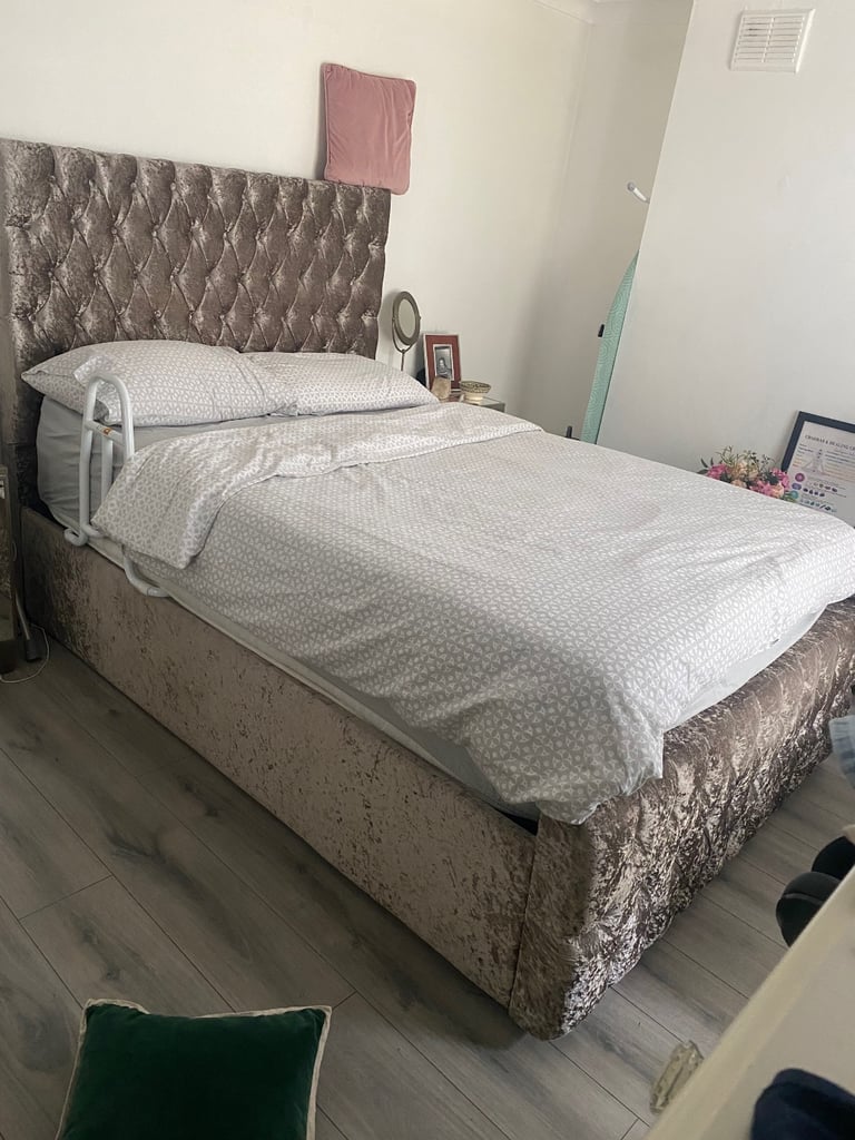 Double Ottoman Bed