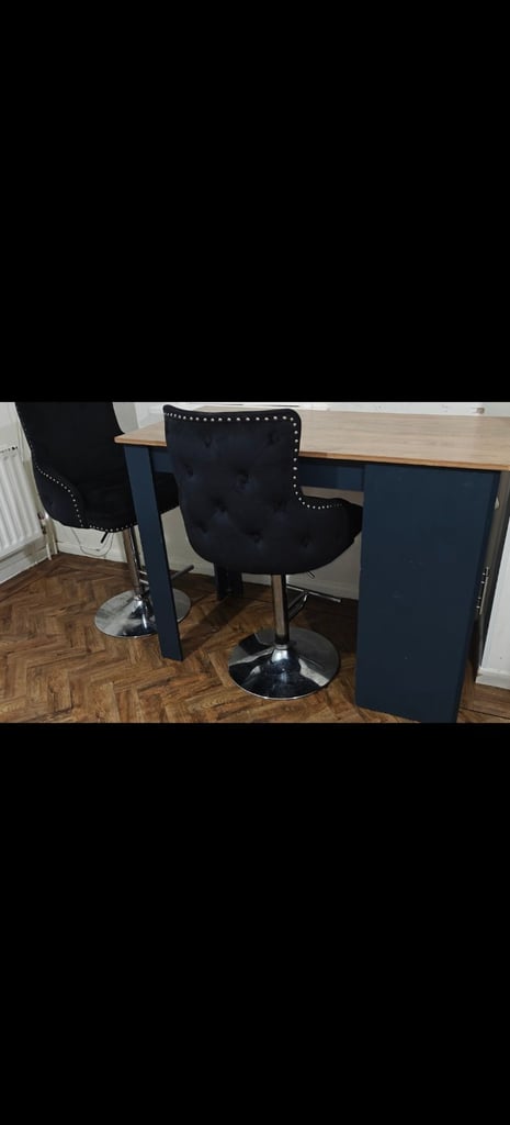 image for Breakfast bar with two high velvet chairs