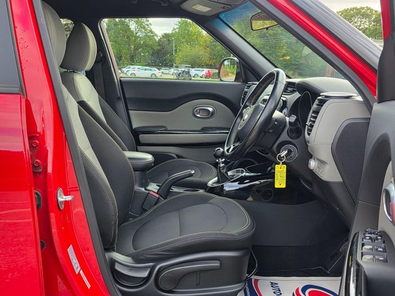 2014 Kia Soul 1.6 CRDi Mixx Euro 5 5dr SUV Diesel Manual