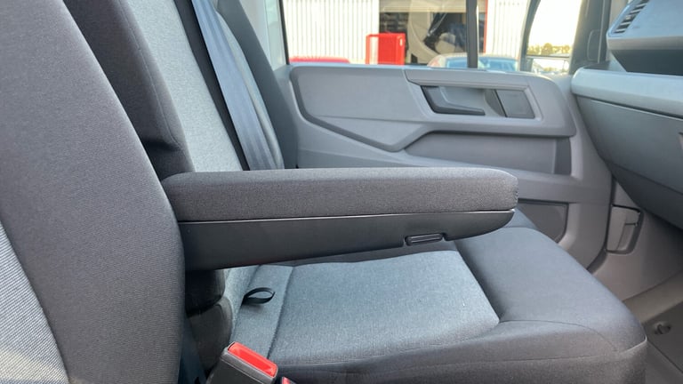 2025 Volkswagen Crafter Cr35 Mwb Diesel 2.0 TDI 177PS Commerce Plus High Roof Van Auto High Volum...