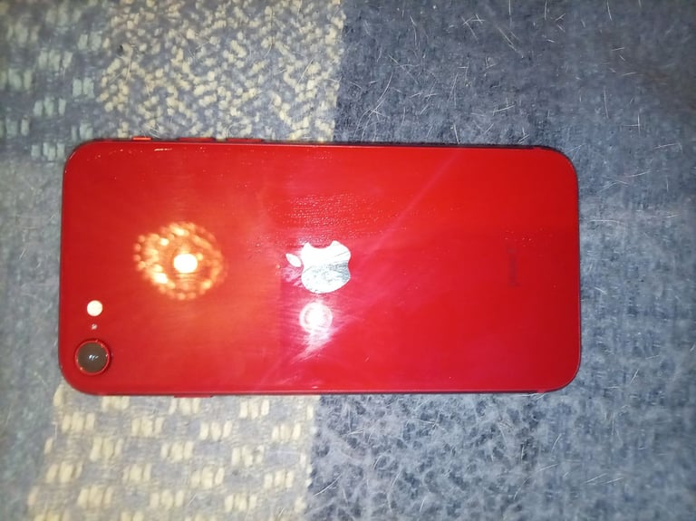 Offers*** Apple iPhone SE 2022 Unlocked 5g Boxed Stunning  (Product Red, 64GB) - As New Condition