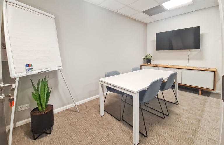 Gloucester – GL2 4NE, Find office space in Regus Gloucester, Olympus House for 3 people