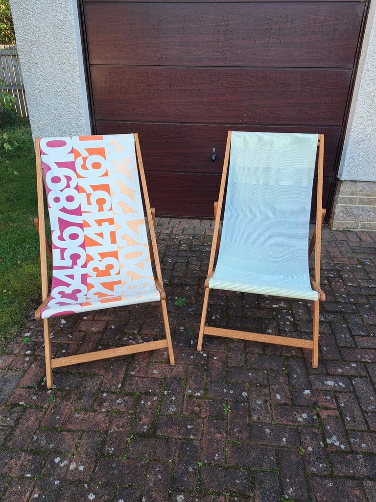 Canvas sun loungers