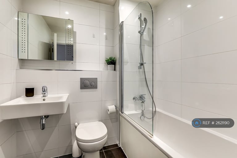 2 bedroom flat in St. James House, Canterbury, CT1 (2 bed) (#2621190)