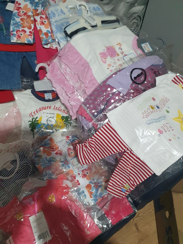 image for 25 items of mixed kids clothing 